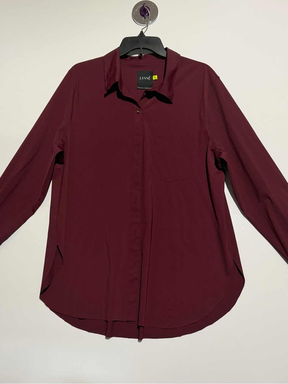 Lysse Button-Up Blouse in Burgundy
